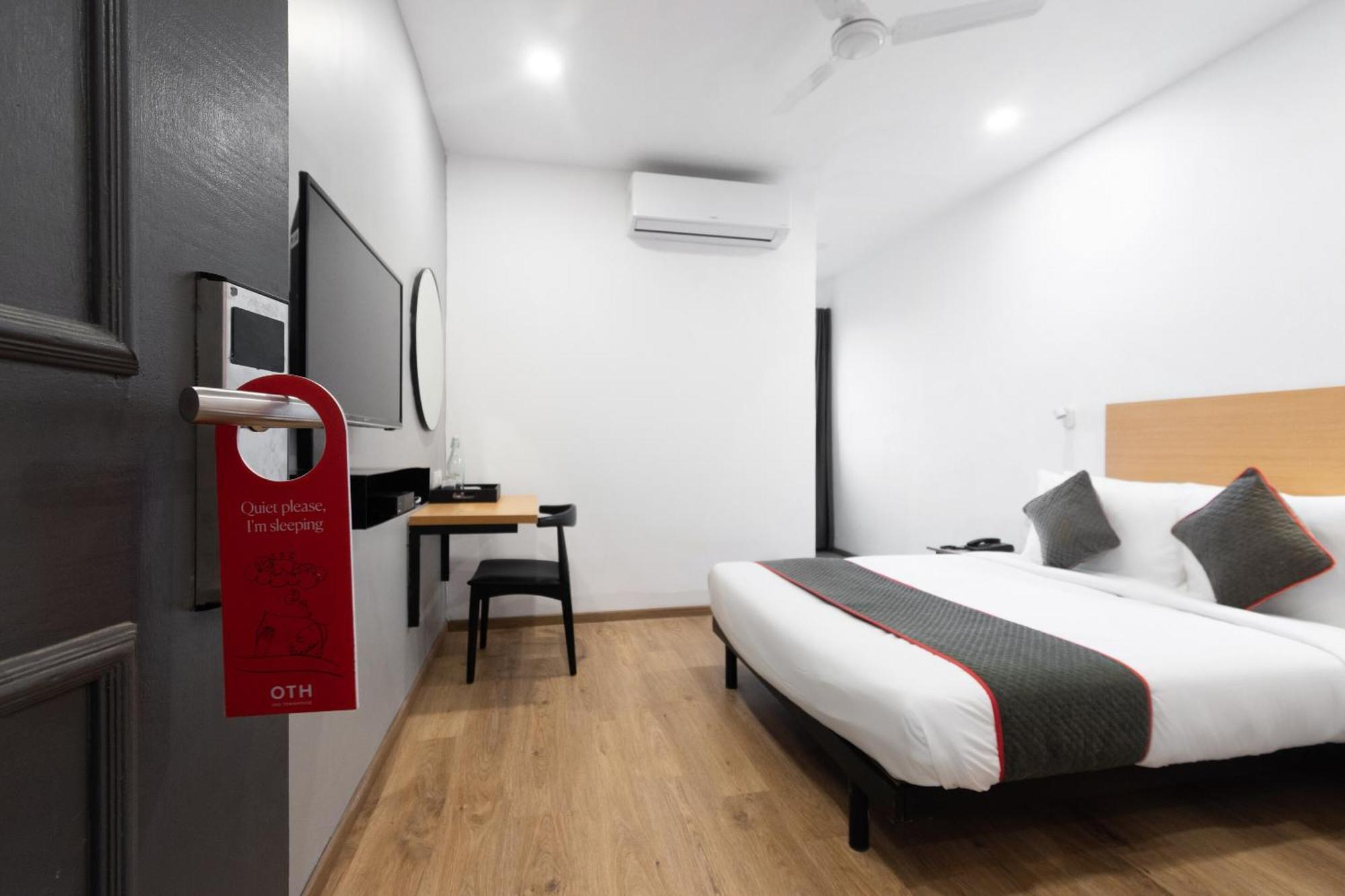 כלכותה Townhouse Hotel Mannat International מראה חיצוני תמונה
