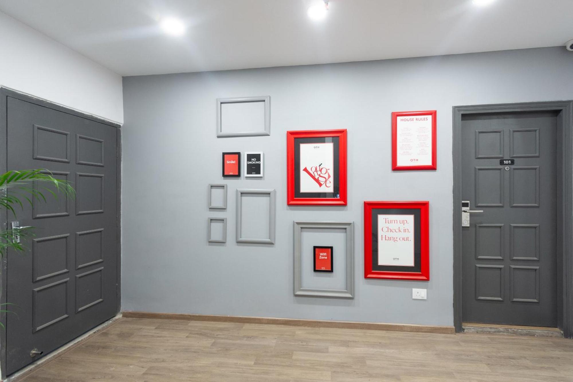 כלכותה Townhouse Hotel Mannat International מראה חיצוני תמונה