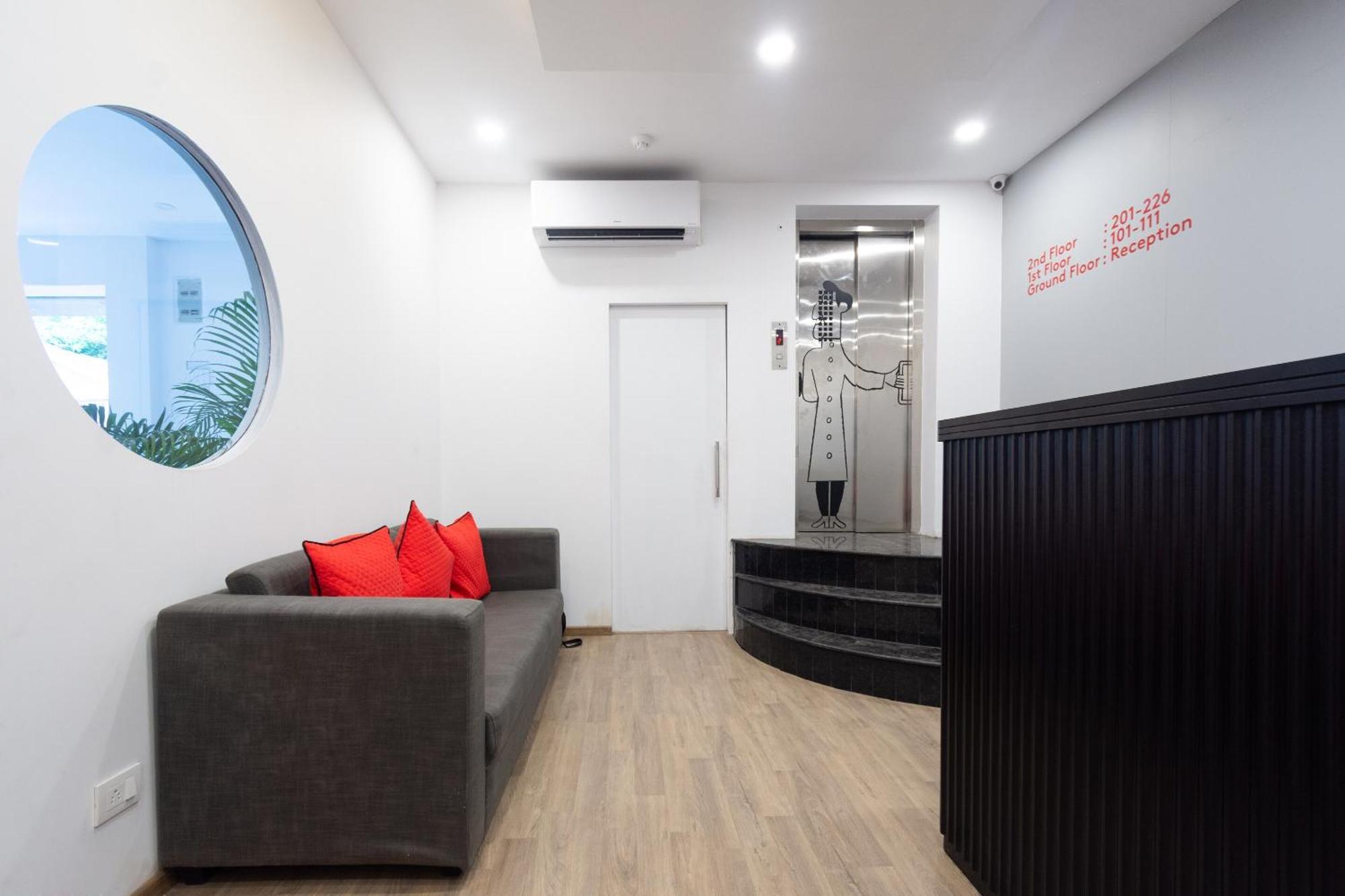 כלכותה Townhouse Hotel Mannat International מראה חיצוני תמונה