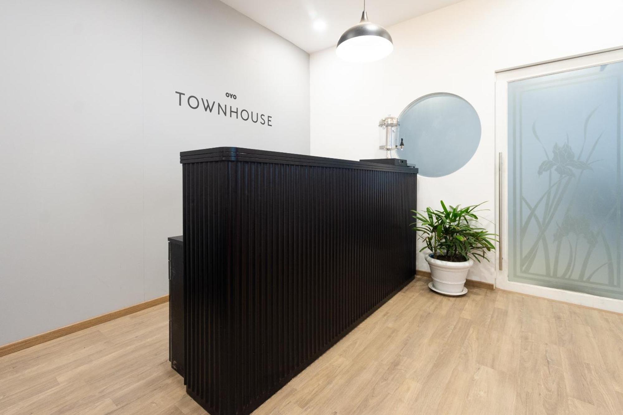כלכותה Townhouse Hotel Mannat International מראה חיצוני תמונה